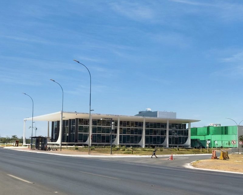 STF: arte, história e a Estátua da Justiça em concreto flutuante